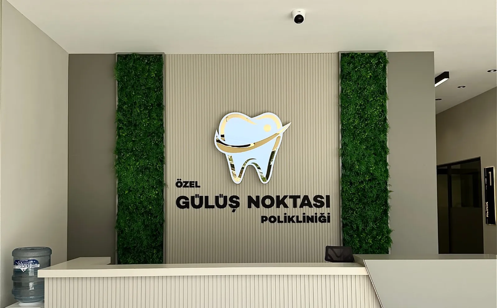 Gülüş Noktası Polikliniği karşılama alanı